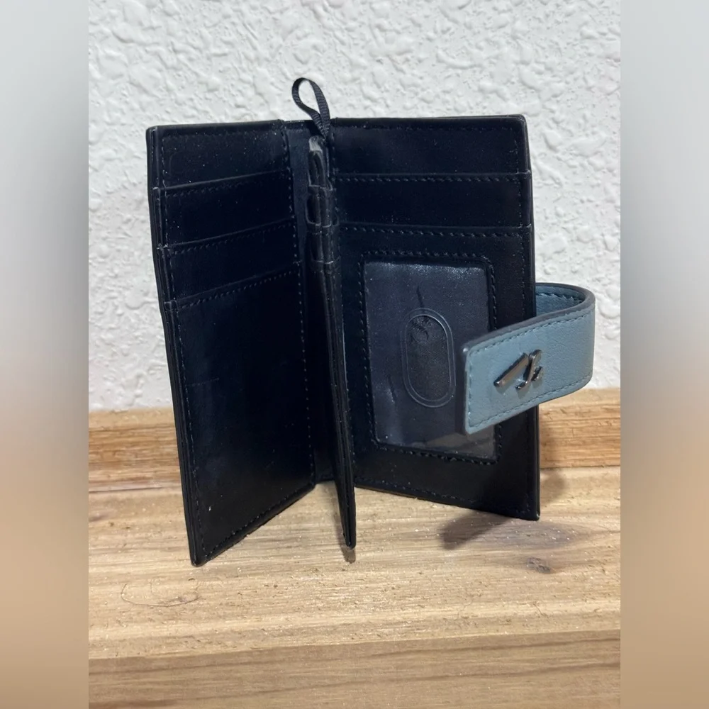 Simply Vera Vera Wang wallet - Picture 4 of 5